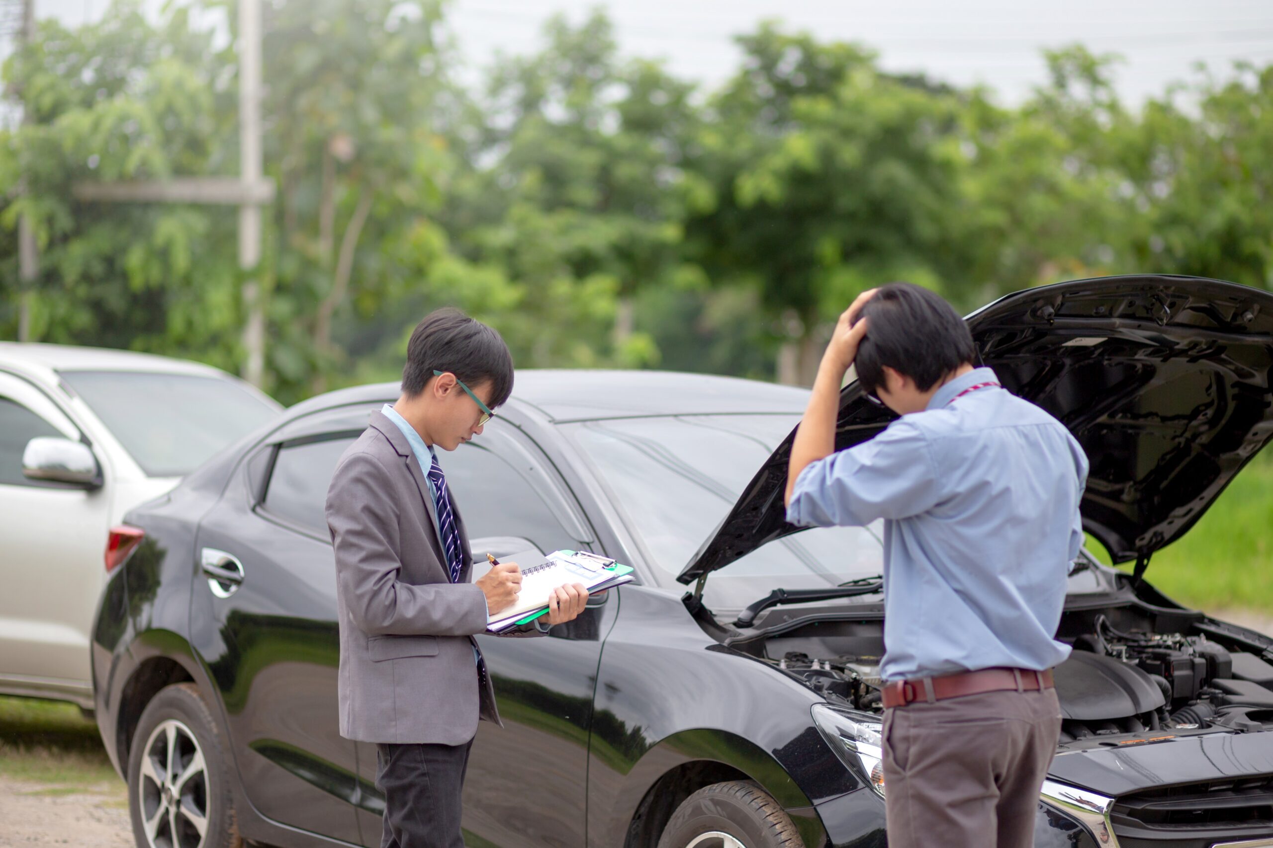 Professionals to Consult After a Car Accident