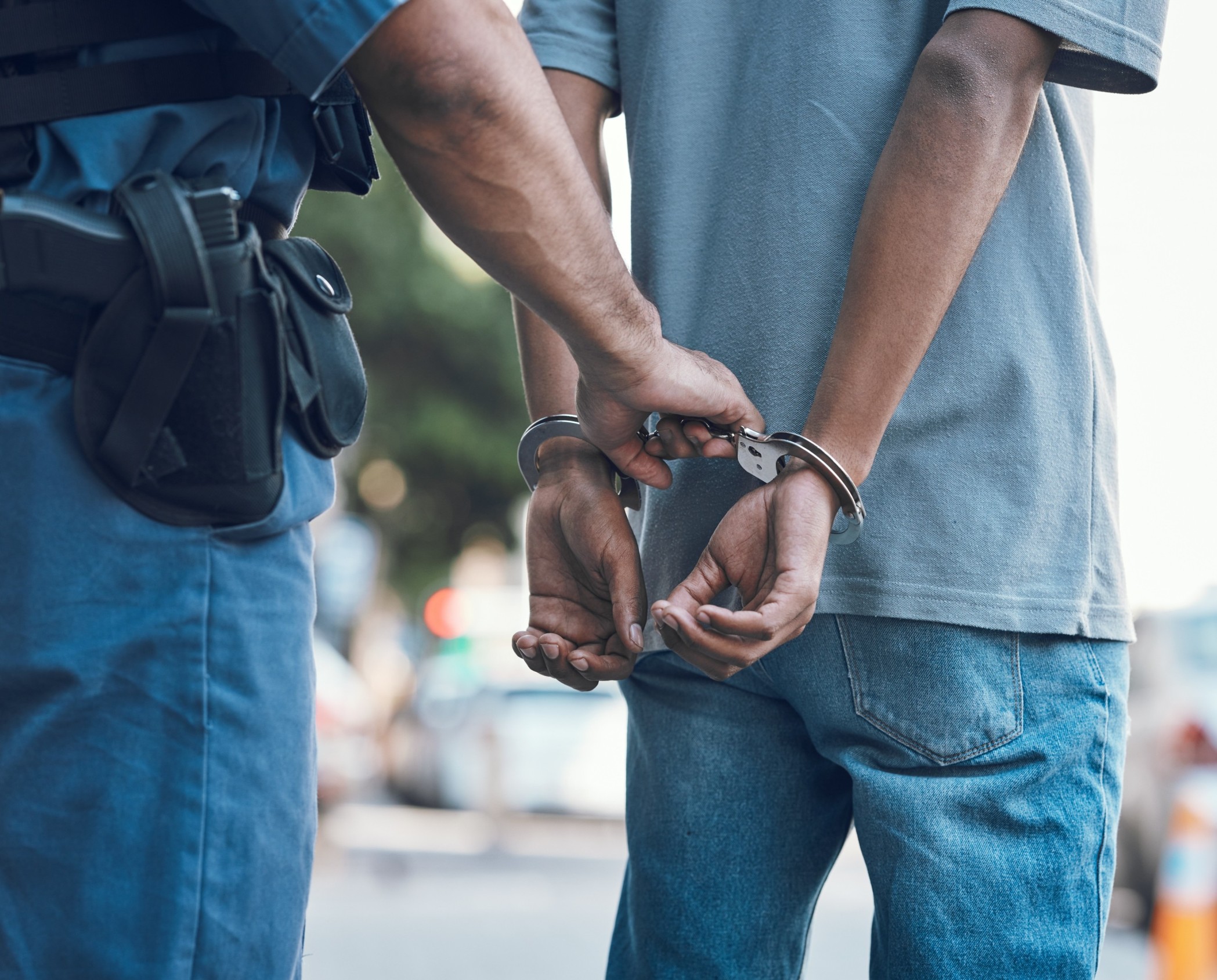 ARREST WARRANT